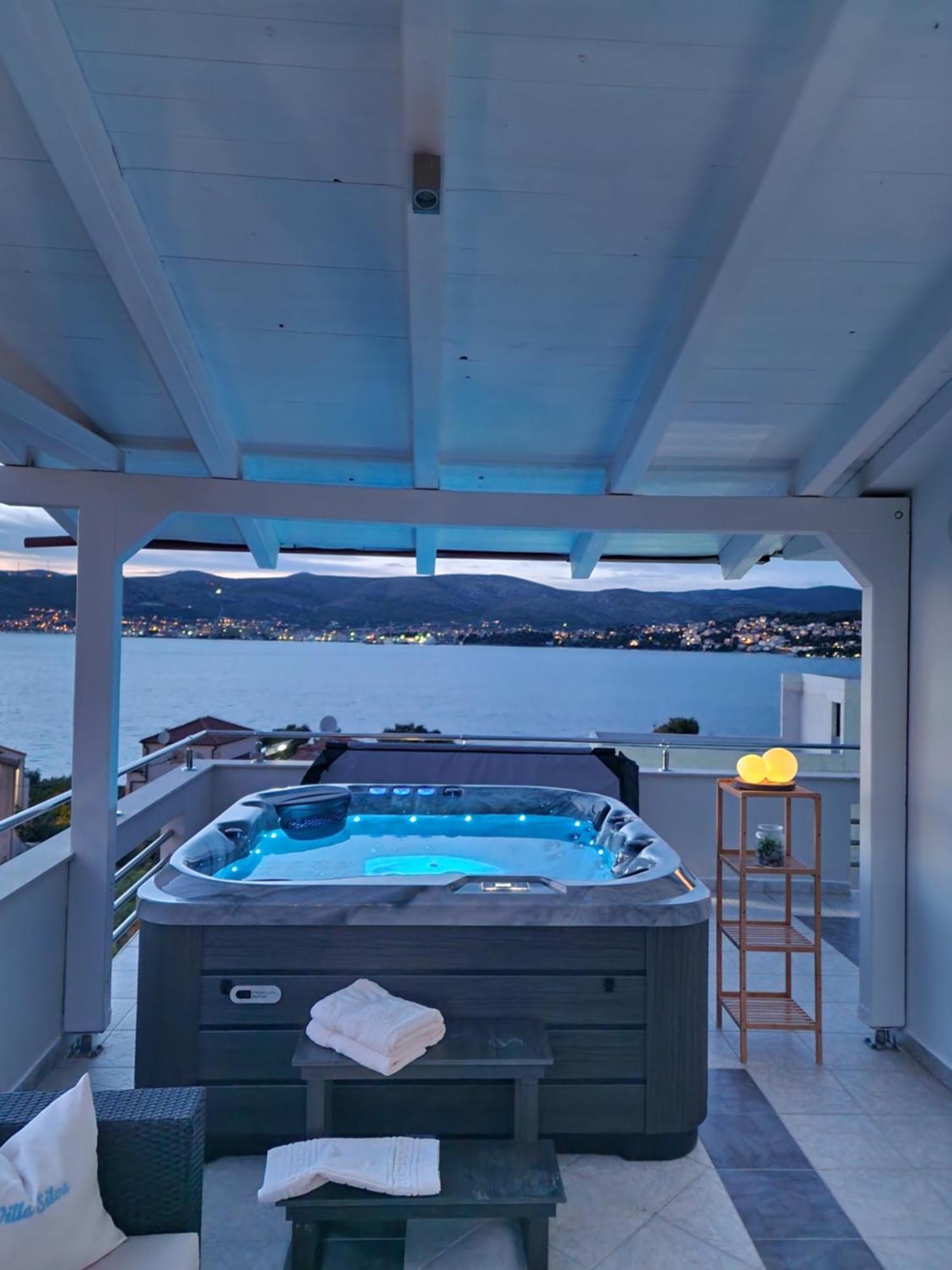 Apartments Silva With A View Of Sea Trogir Zewnętrze zdjęcie