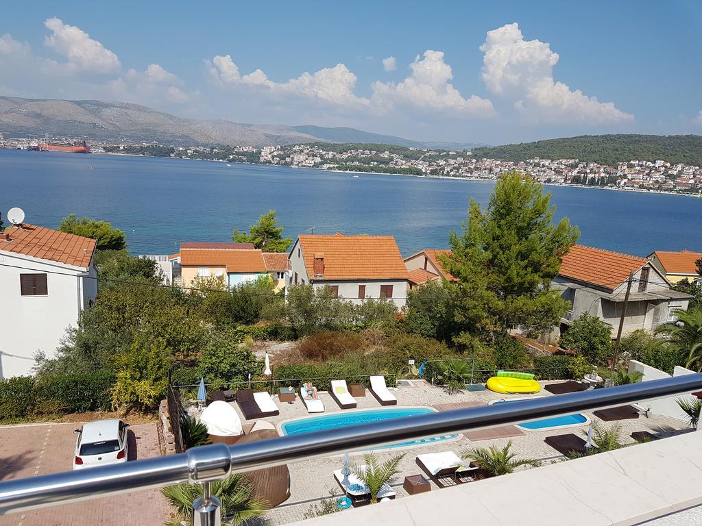 Apartments Silva With A View Of Sea Trogir Zewnętrze zdjęcie