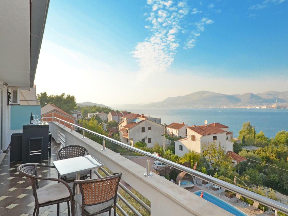 Apartments Silva With A View Of Sea Trogir Zewnętrze zdjęcie